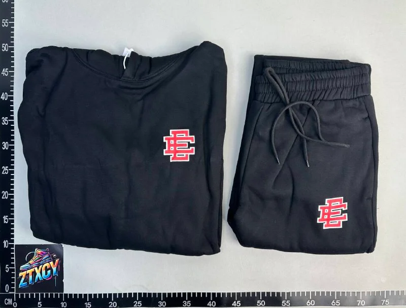 Hoodie — #1042 3