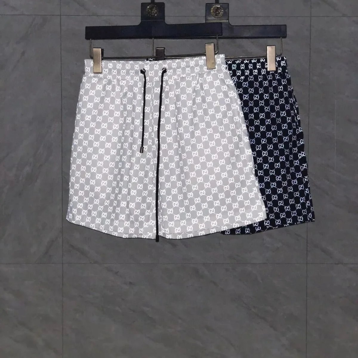 Men's Letter-Graphic Pants — CY
