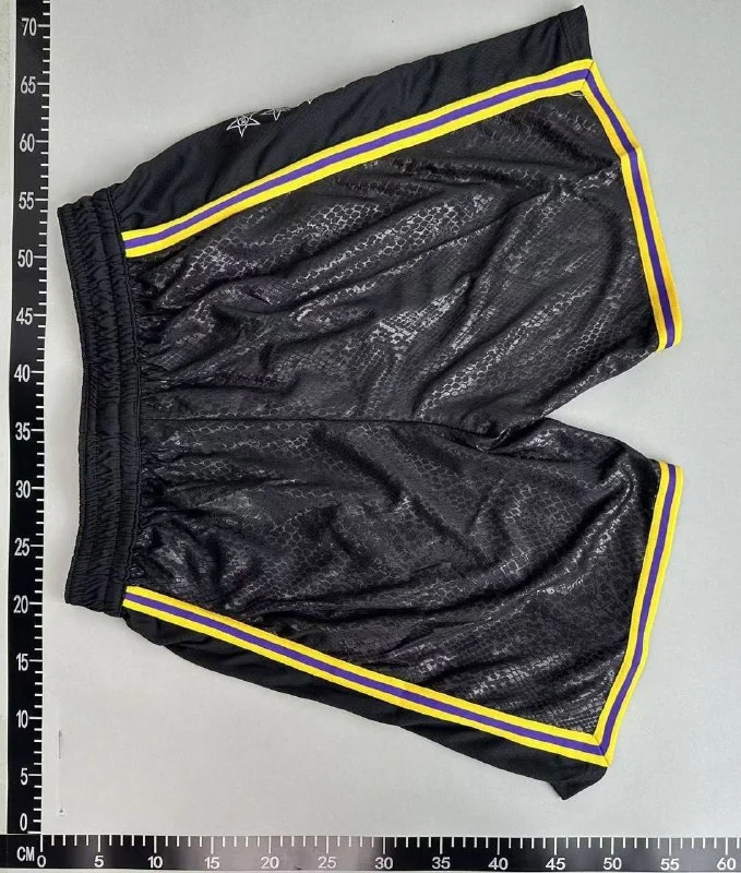Pants & Shorts — Item 1186 5