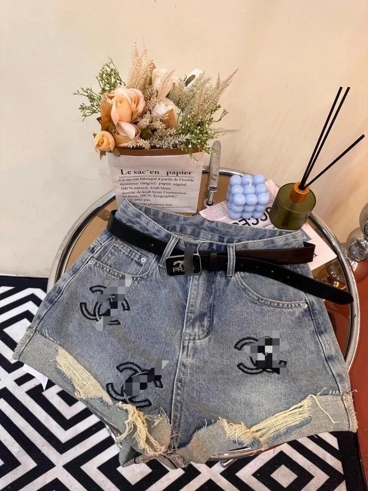 Loose-Fit Embroidered Letter-Graphic Washed Distressed Jeans — #1200