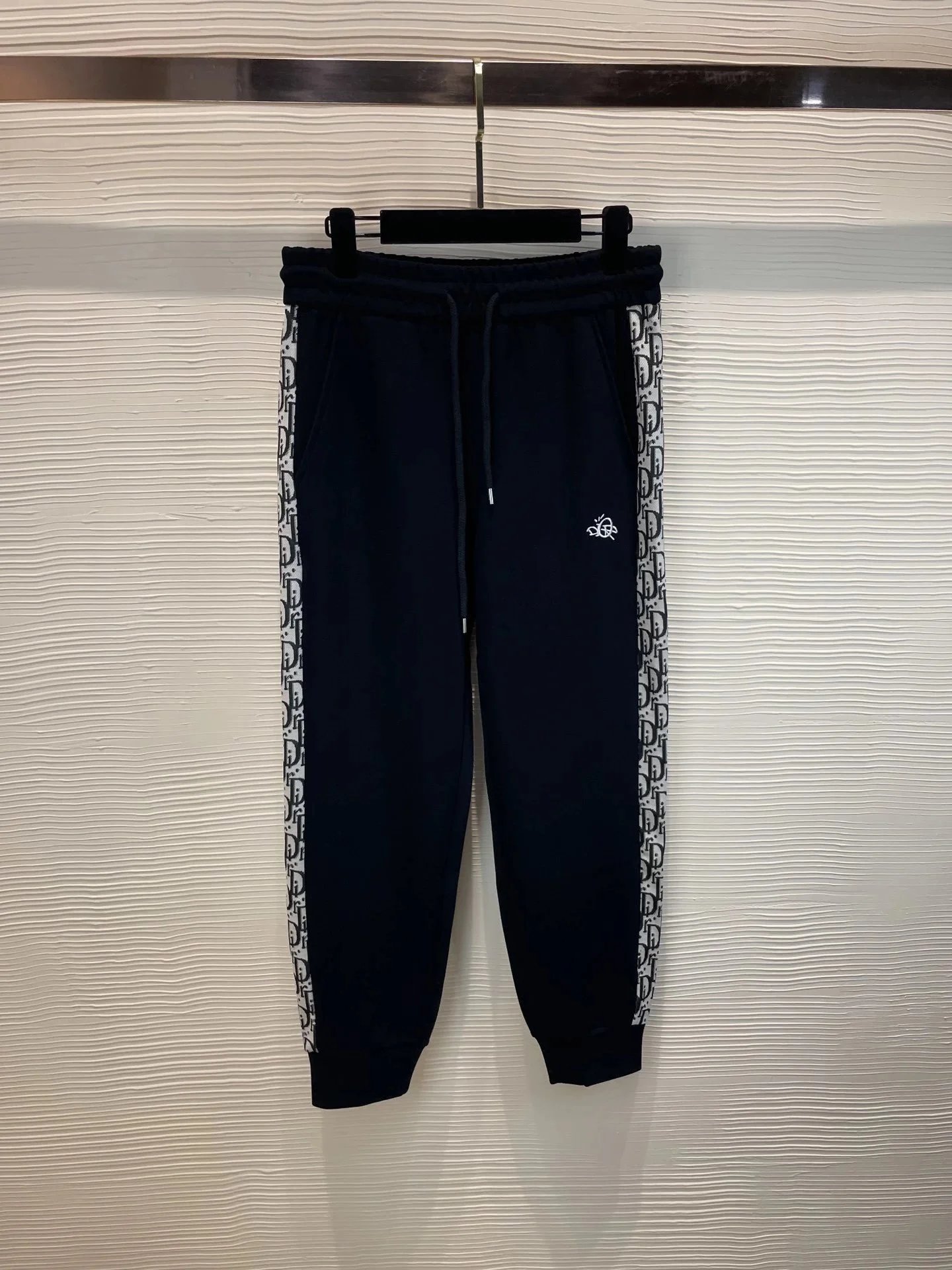 Pants — DRM5