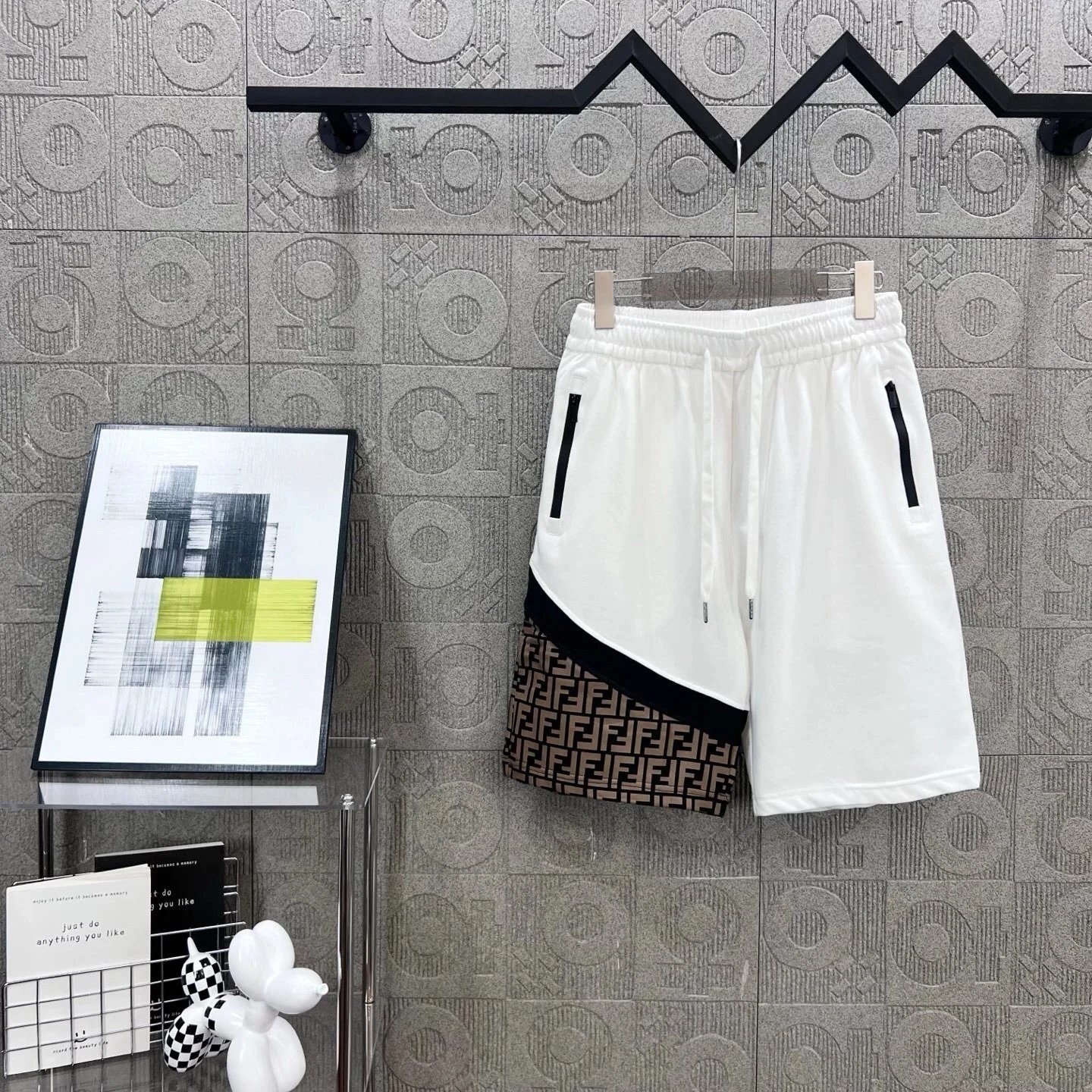 Unisex Cotton Letter-Graphic Panelled Shorts — FF