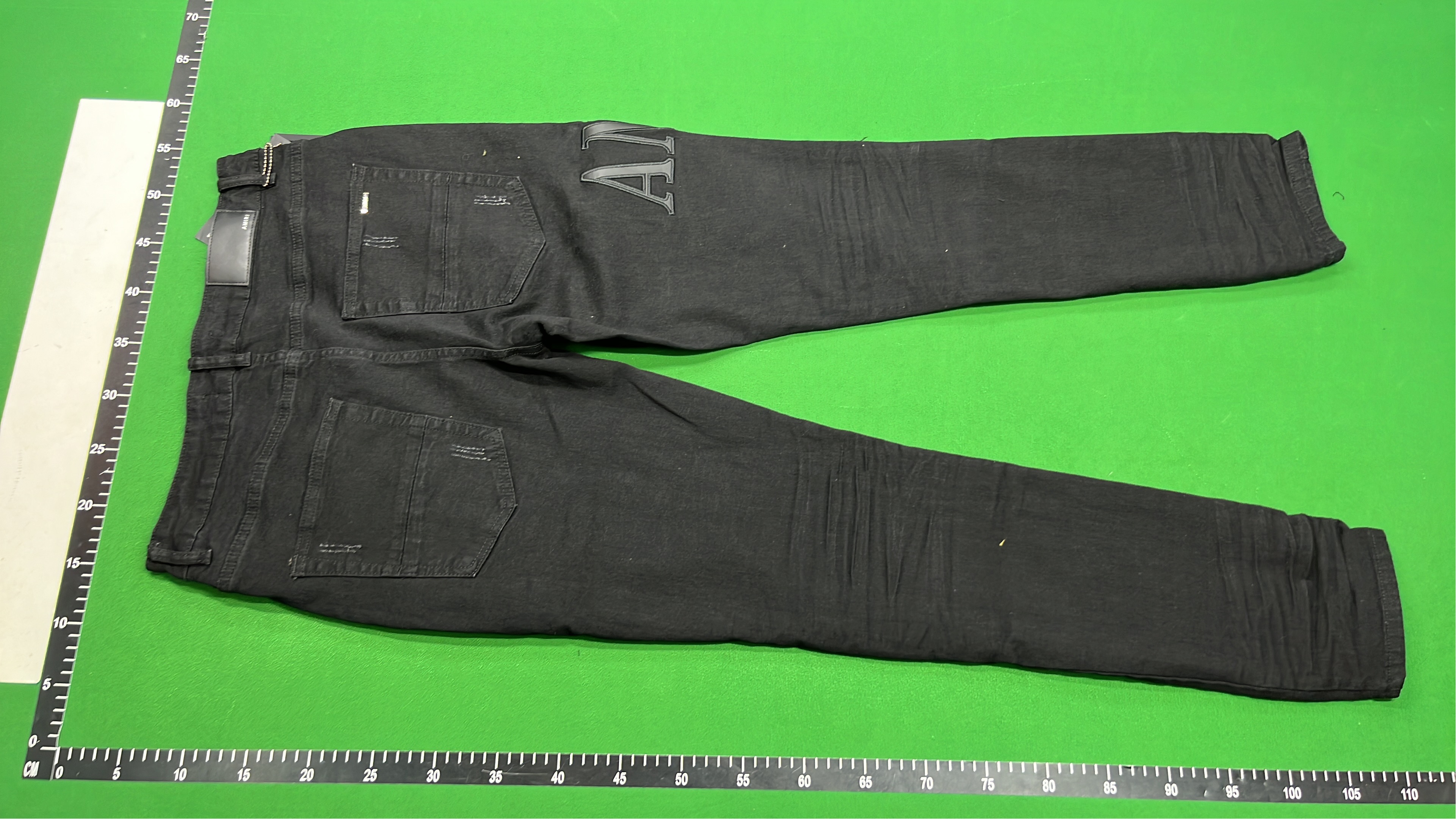 Washed Distressed Retro Jeans 5