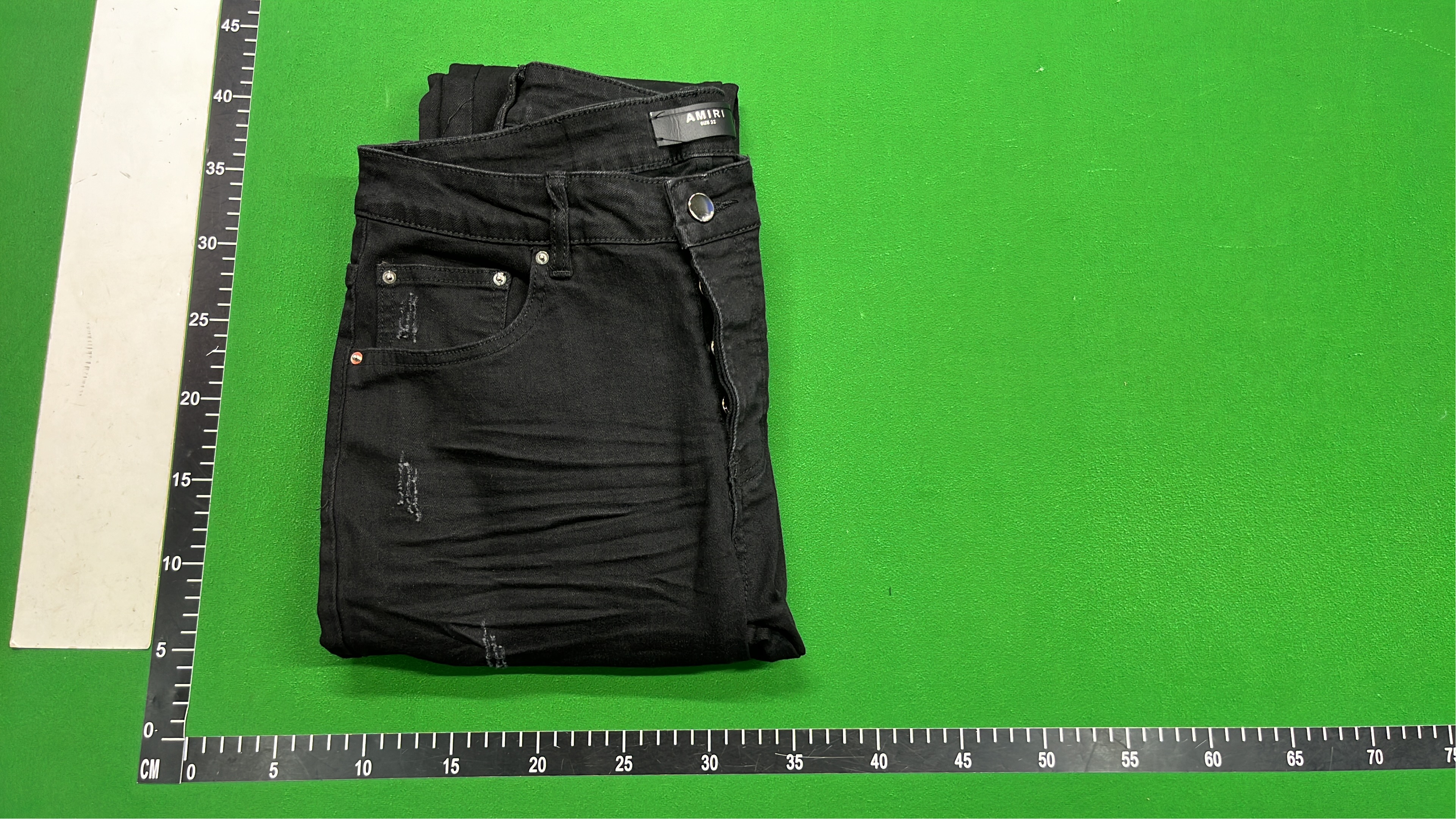 Washed Distressed Retro Jeans 6