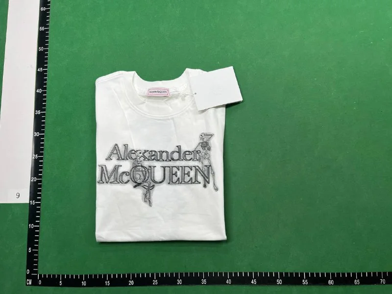 T-Shirt — BY03 / XW 3