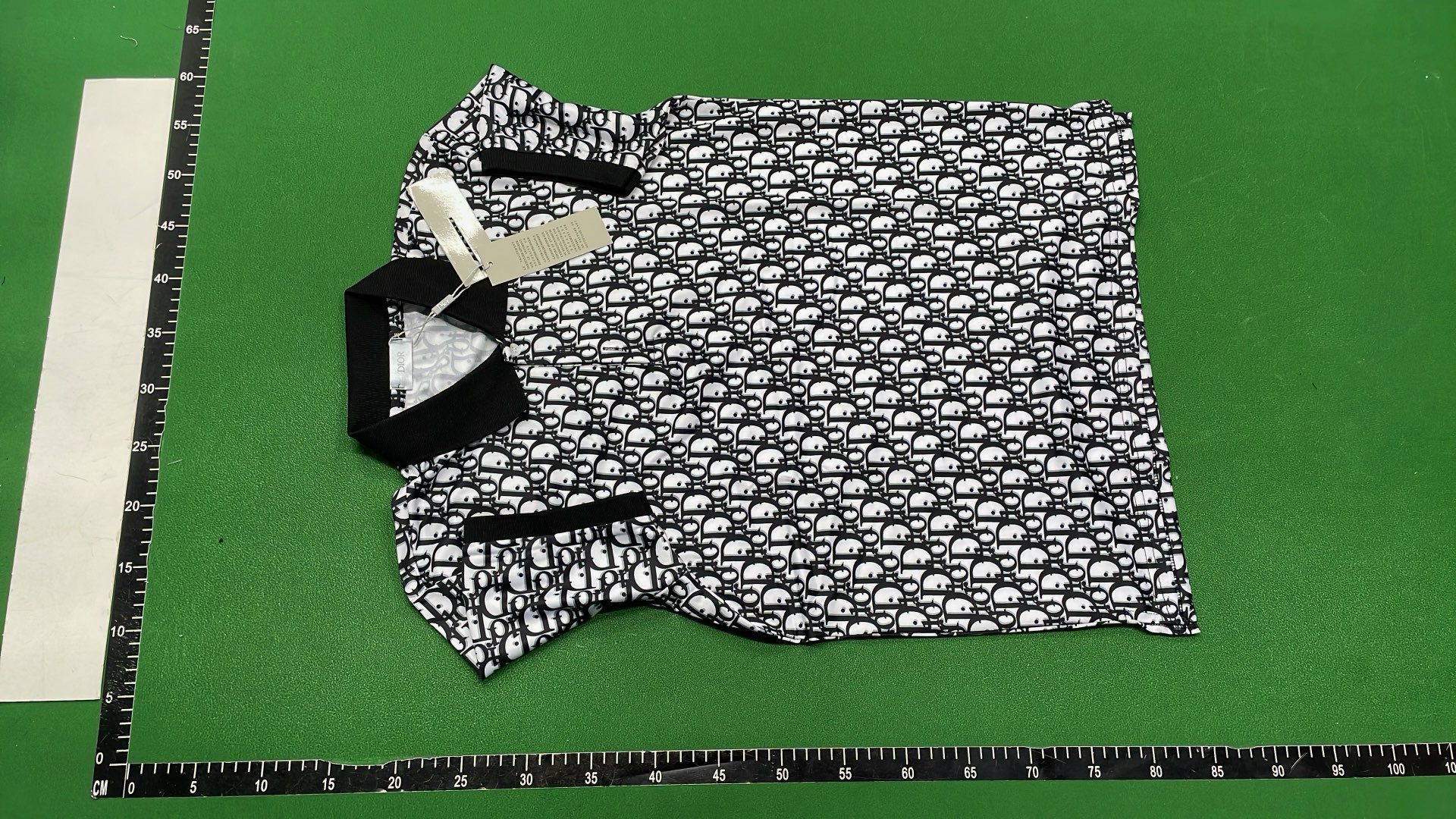 Short-Sleeve T-Shirt — DO — #1347 8