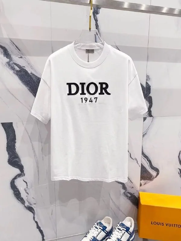 Short-Sleeve T-Shirt Selection — #1360 4