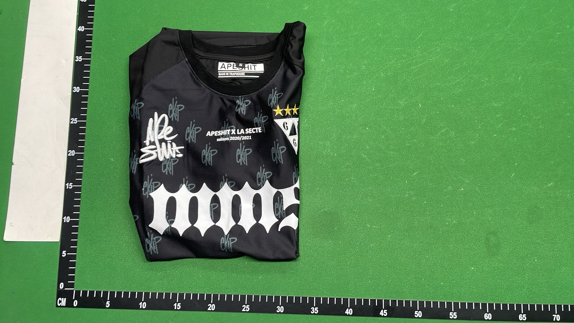 Short-Sleeve Embroidered Sports Jersey — Apeshit 10