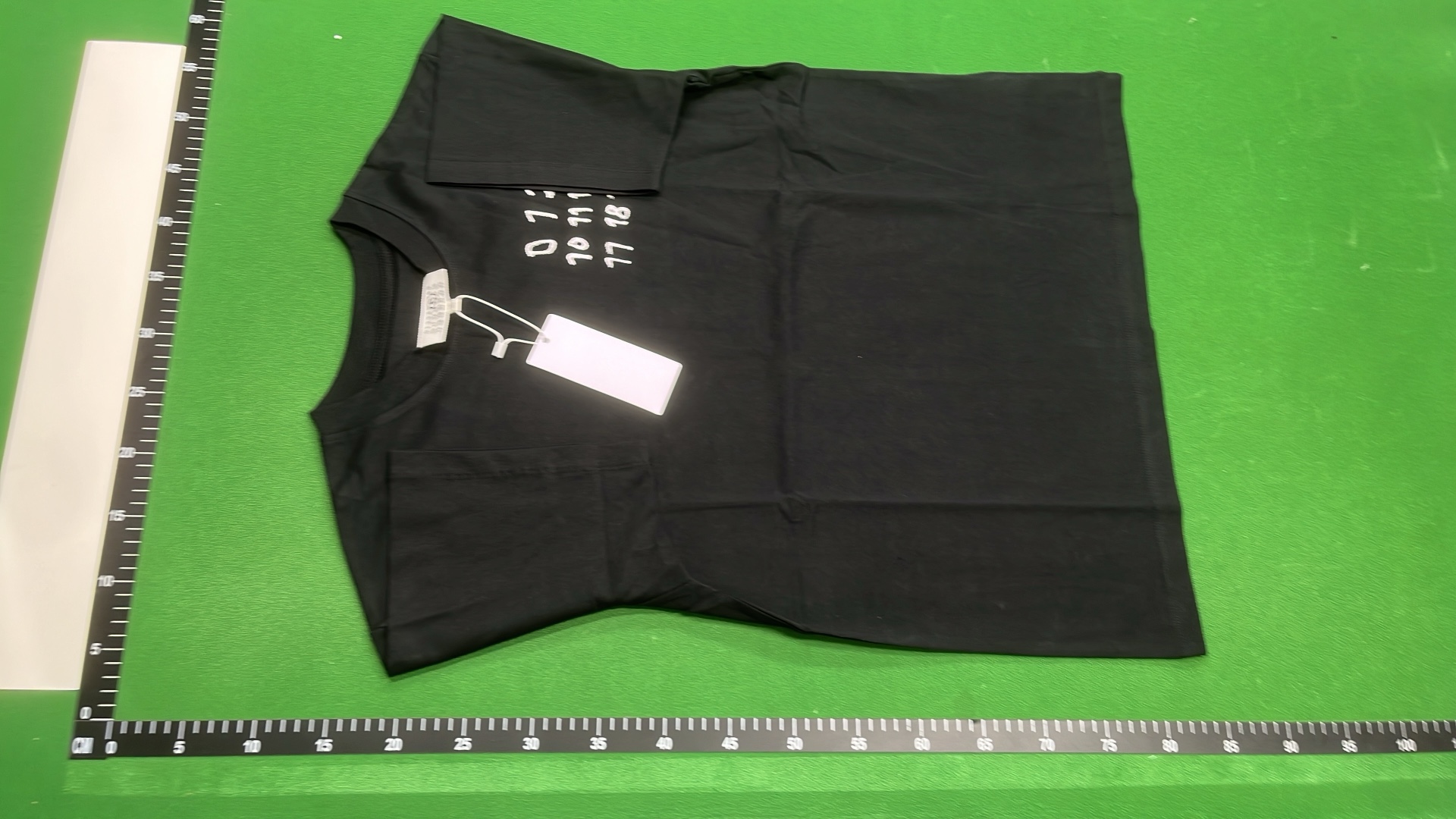 T-Shirt — M*M*6 8