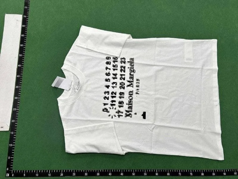 T-Shirt — HM28 5
