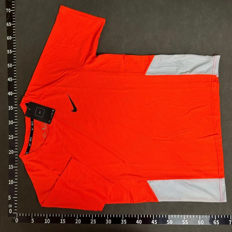 T-Shirt — Item 1901 4