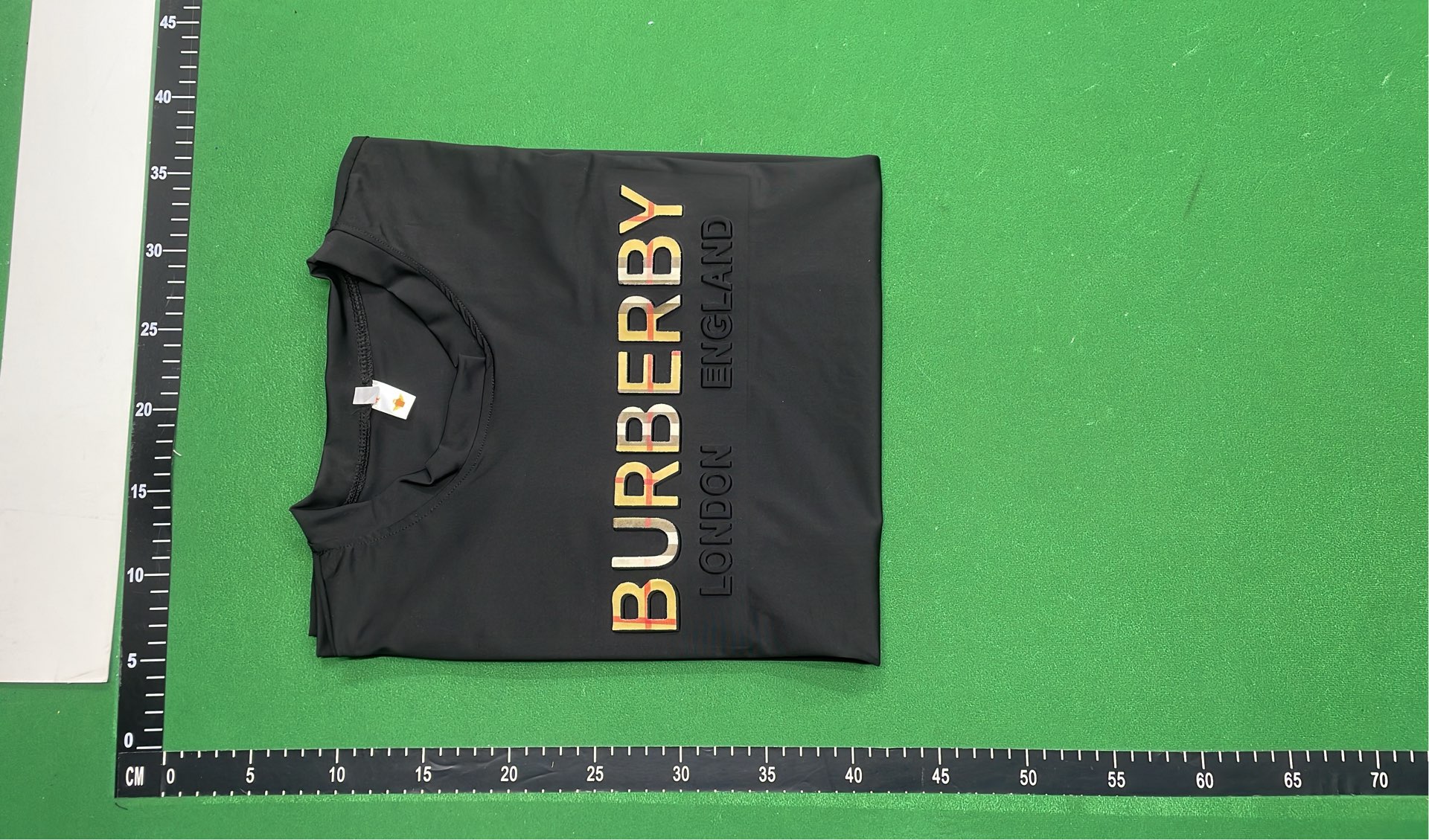 Youth version of active short-sleeves. Returns and exchanges are not supported 6