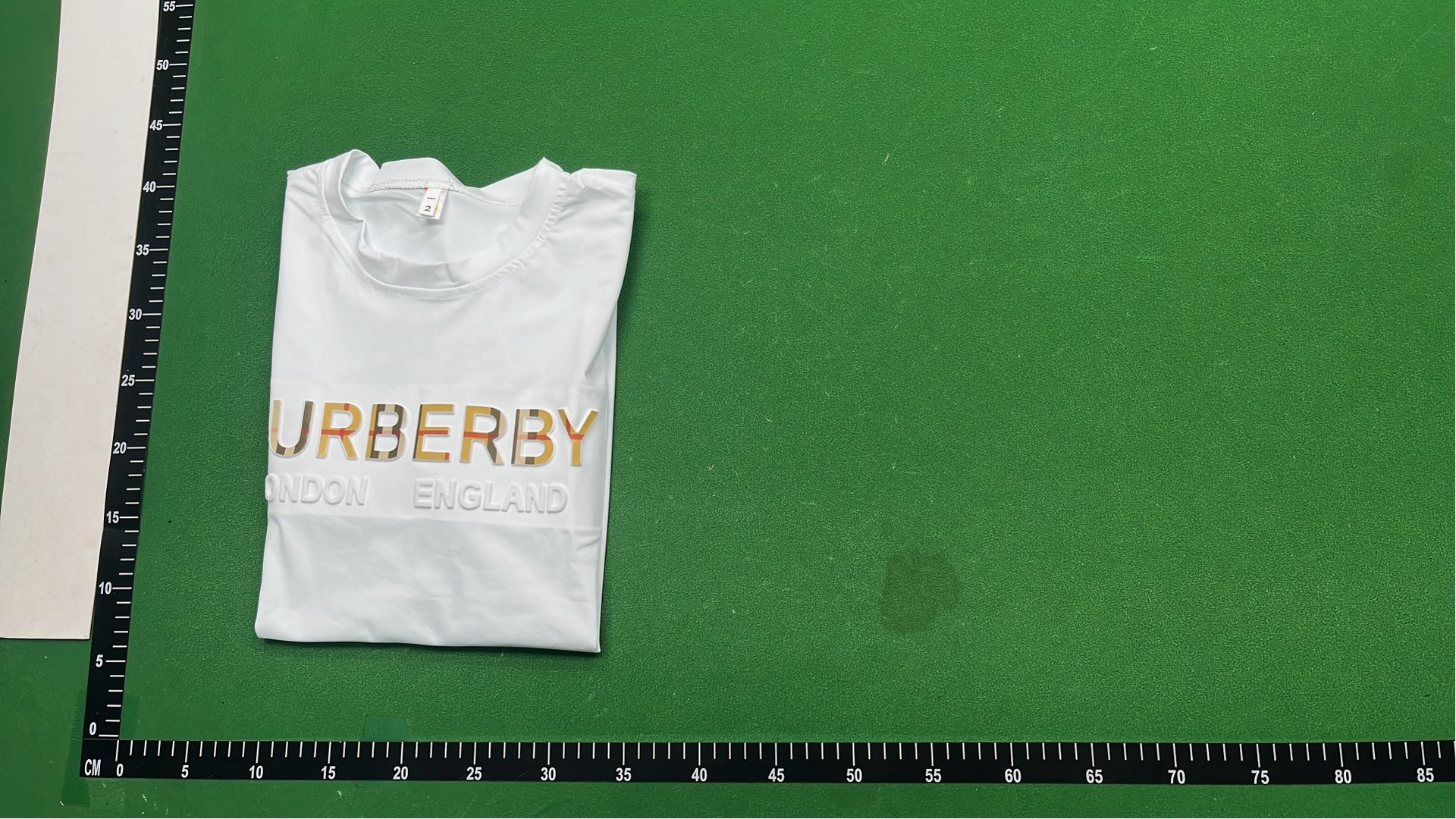 Youth version of active short-sleeves. Returns and exchanges are not supported 10