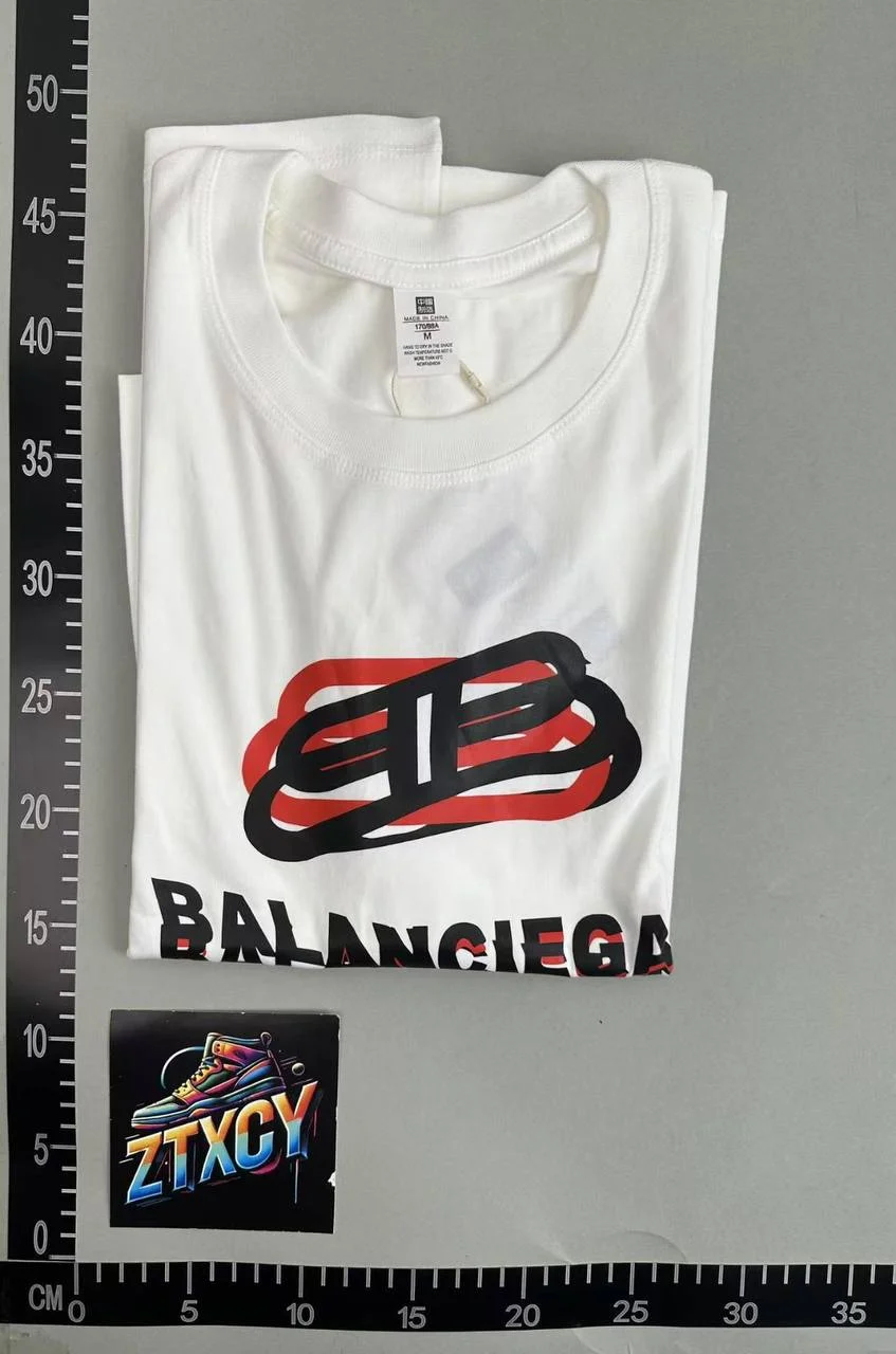 Short-Sleeve T-Shirt — D70 / L1 5