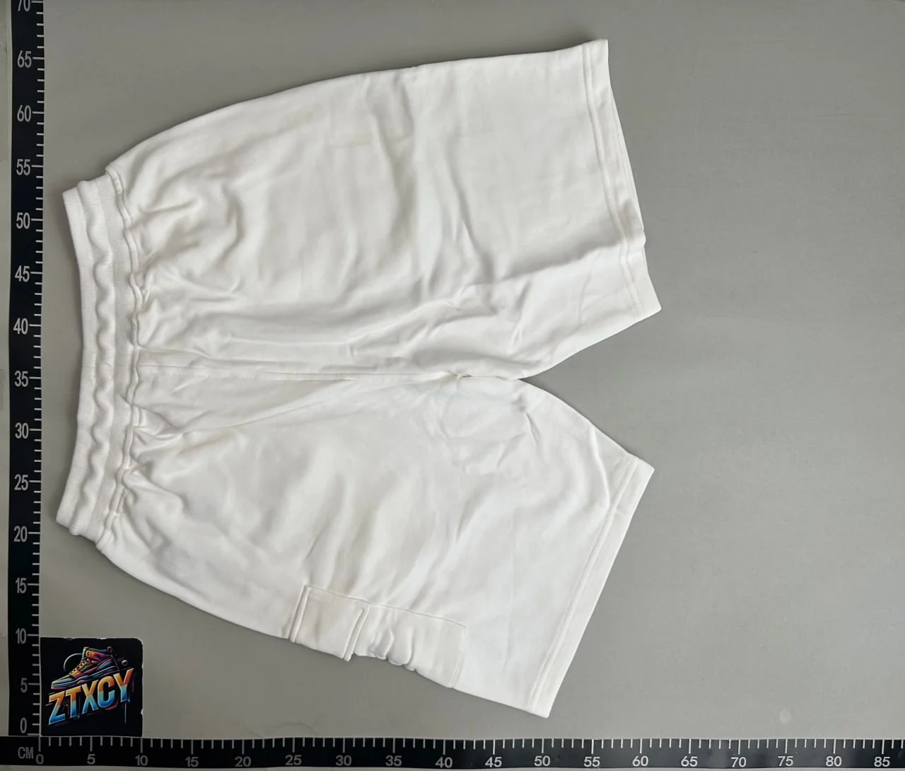 Unisex Loose-Fit Shorts — CY 5