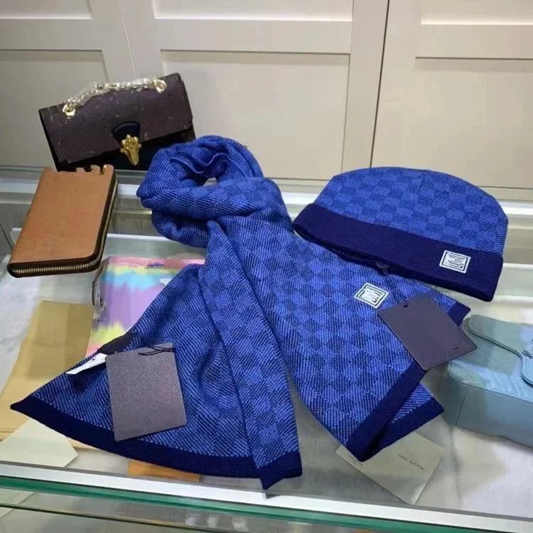 Accessory — trend / scarf
