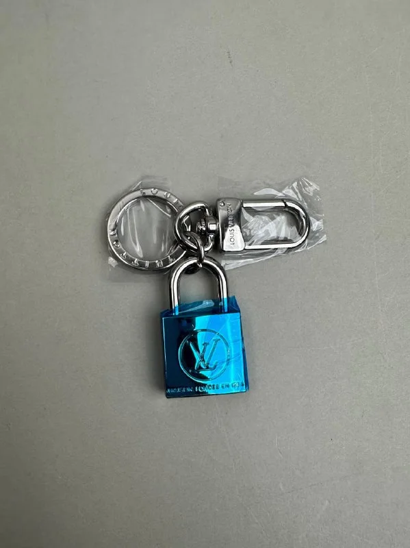 Accessory — Item 2649 3