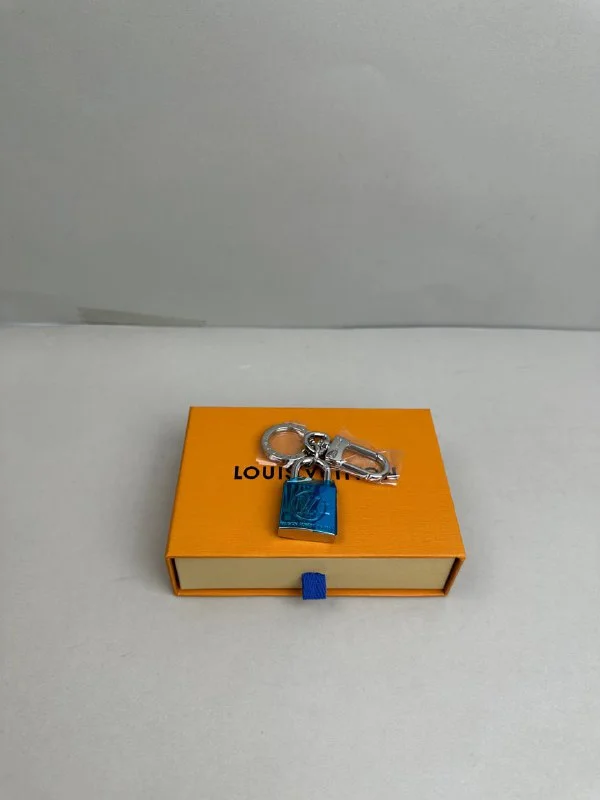 Accessory — Item 2649 6