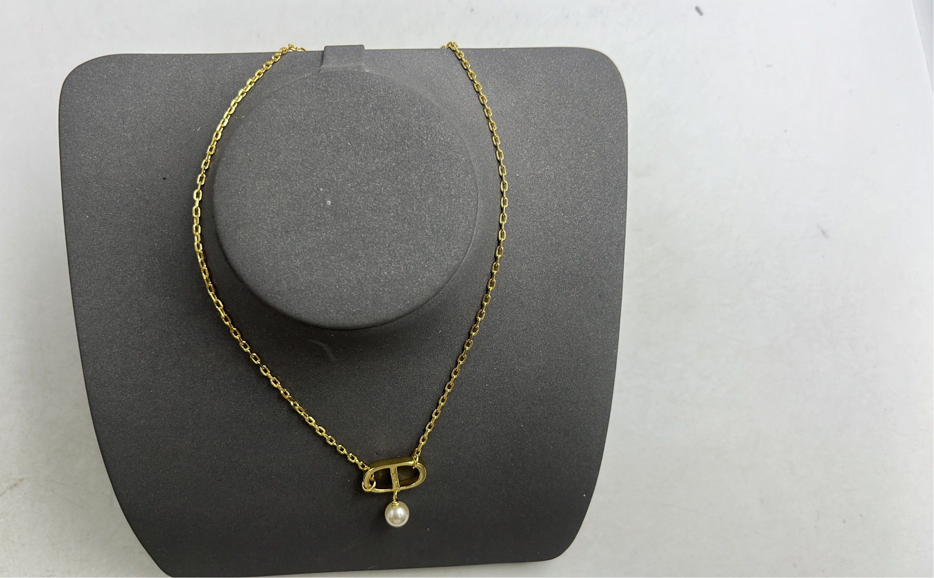 Retro Necklace — #2700 9