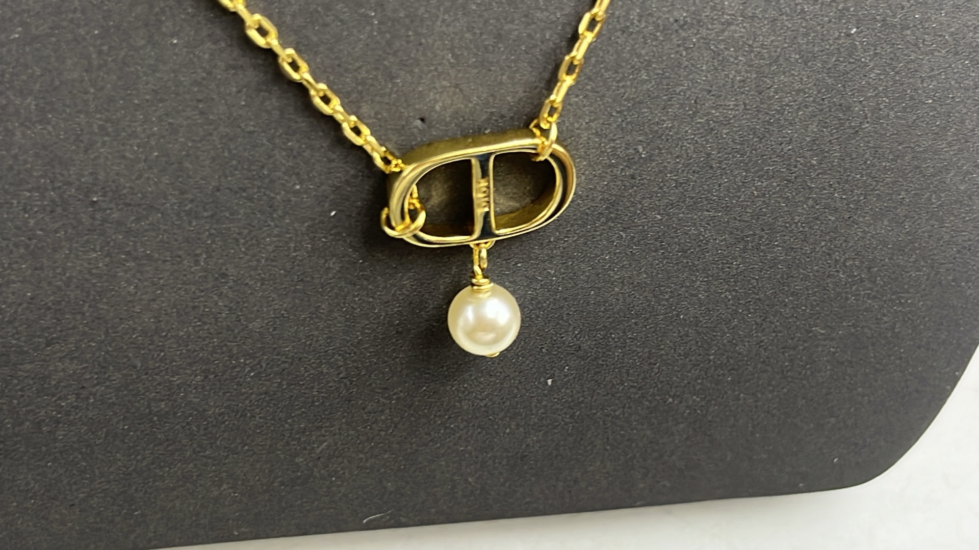 Retro Necklace — #2700 10