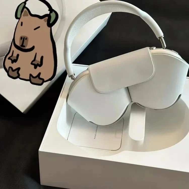 Max white with noise cancellation — Fashion Item