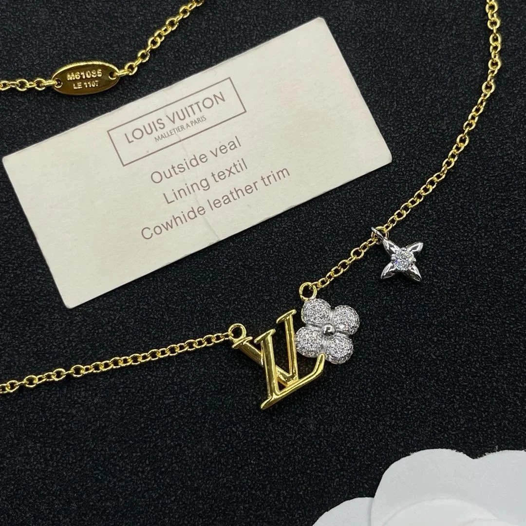 Necklace — #2916