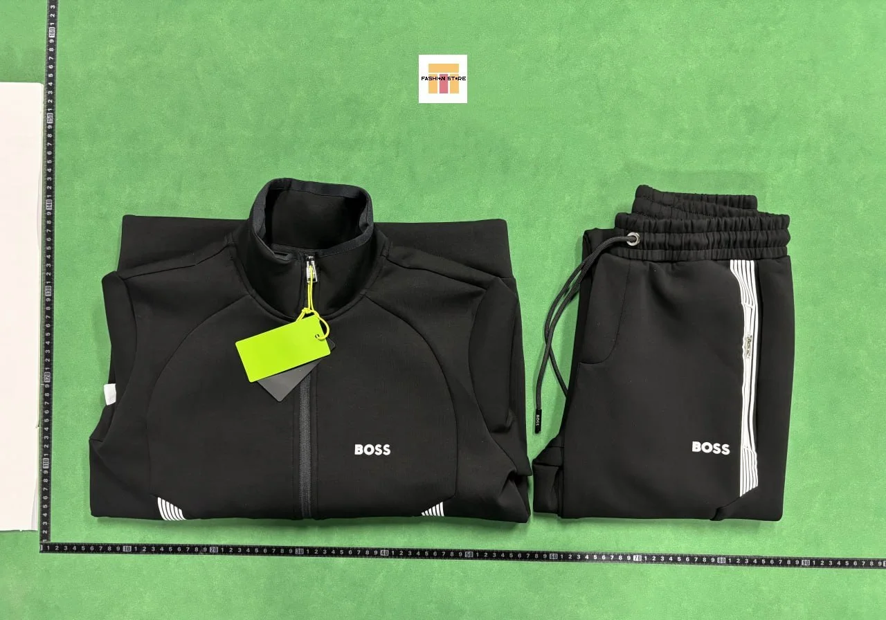 Clothing Set — Item 2932 4