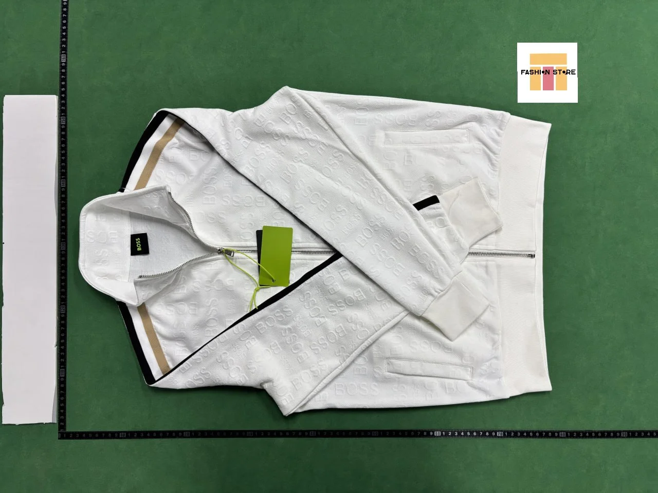 Clothing Set — Item 2932 6