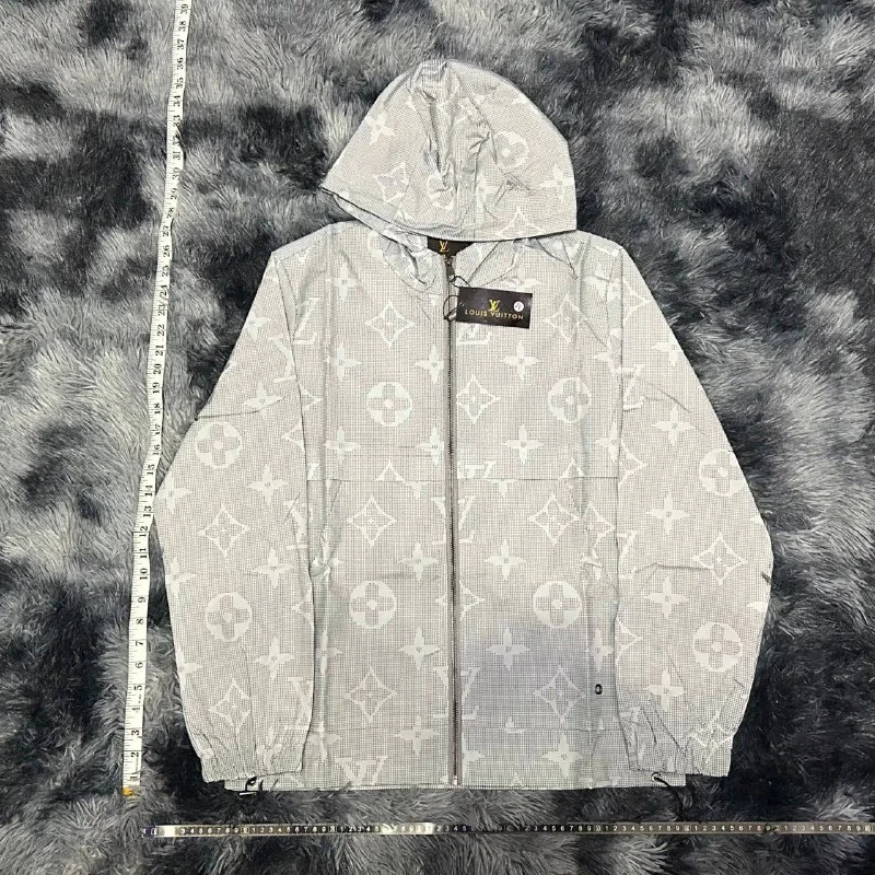 Sweatshirt — #3016 4
