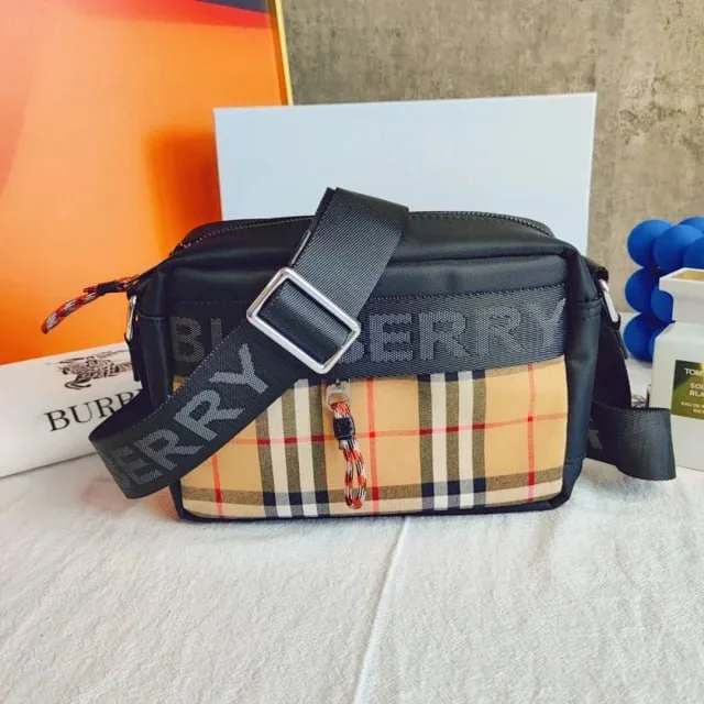 B**berry — Accessory 5
