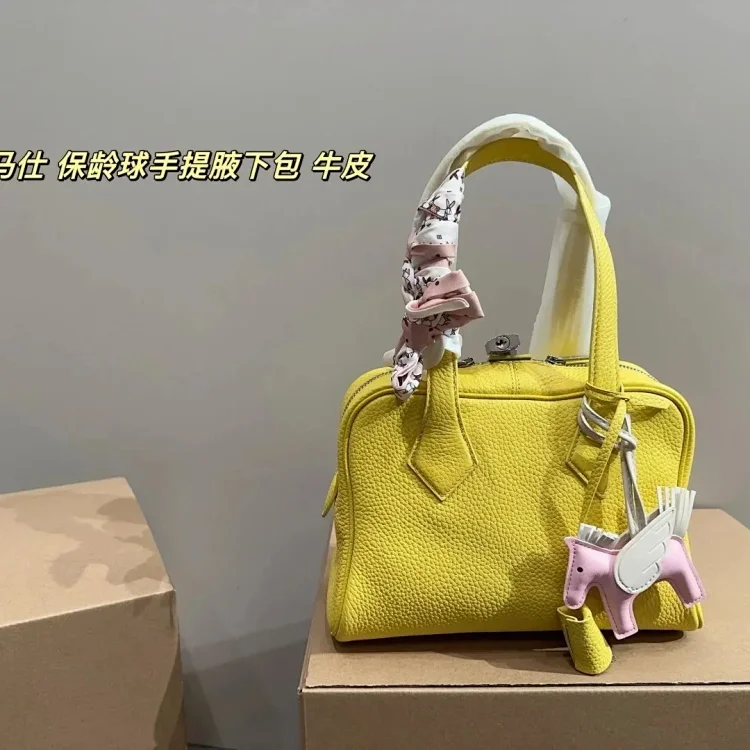 Bag Selection — rs — #3153 2