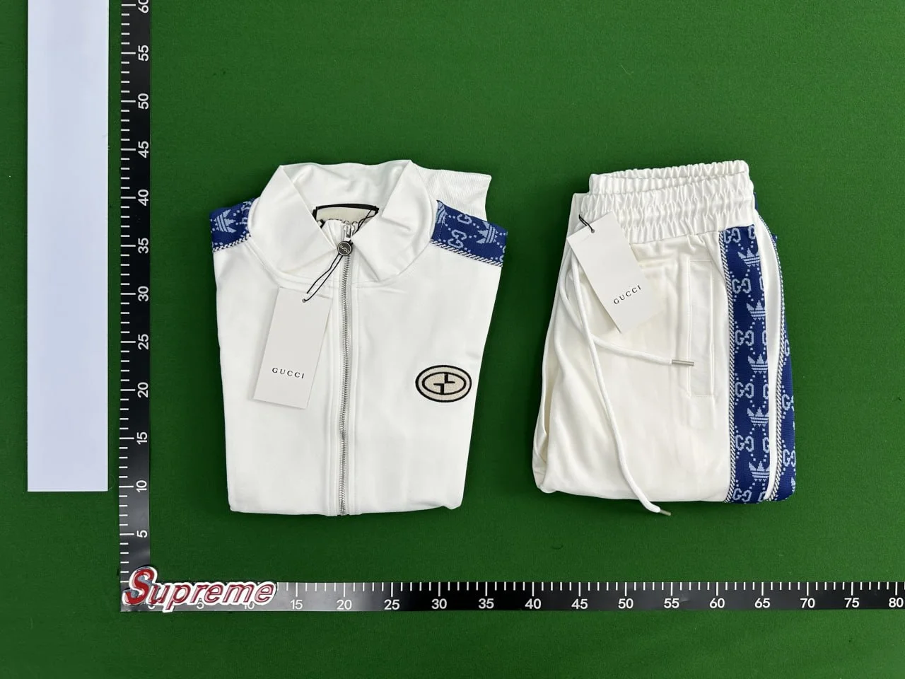 Clothing Set — Item 3223 5