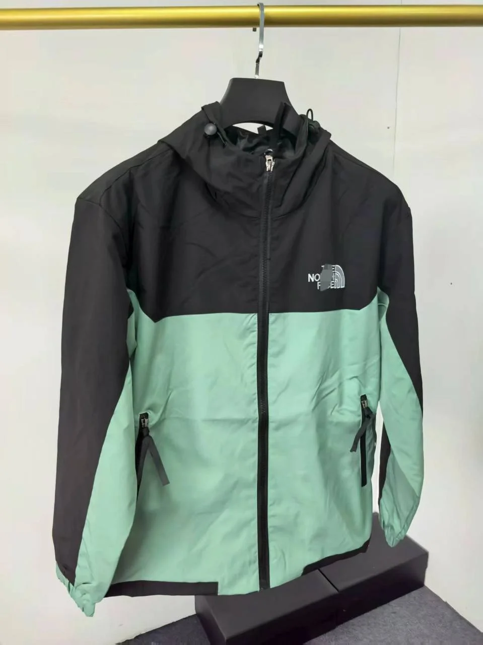 Unisex Hooded Embroidered Outdoor Jacket 2