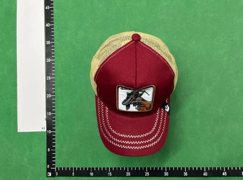 Embroidered mesh baseball cap 3