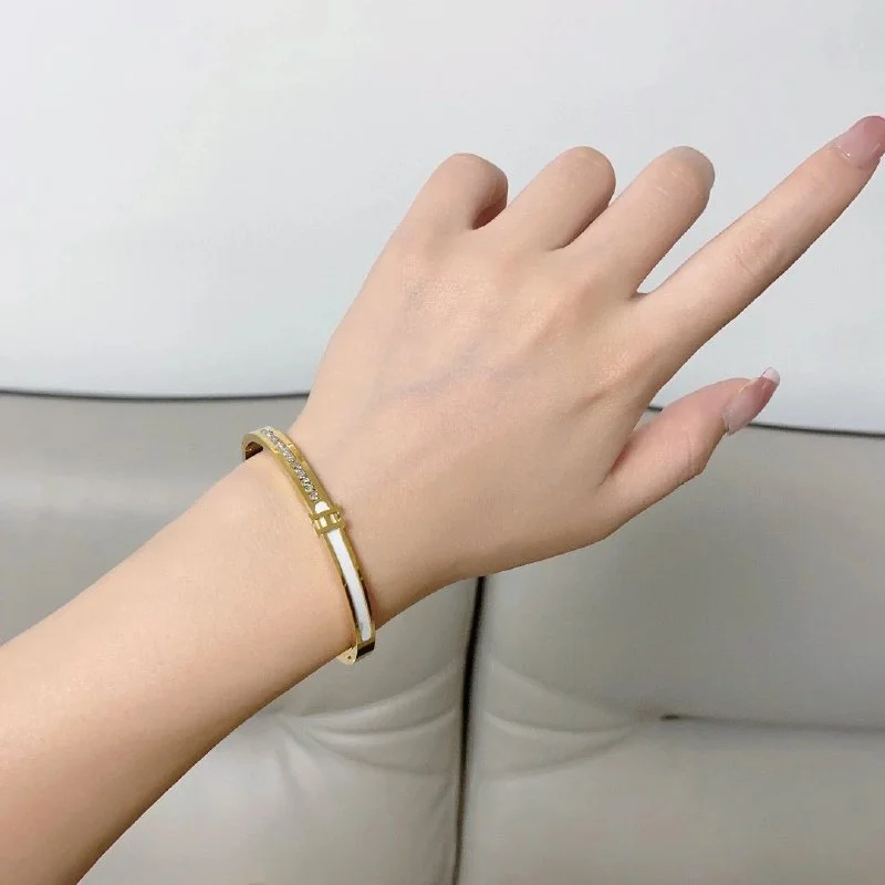 Jewellery — E-1 / H*r*m* — #3435 6
