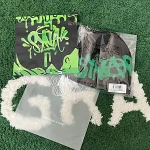 Autumn and winter knitted hat 4