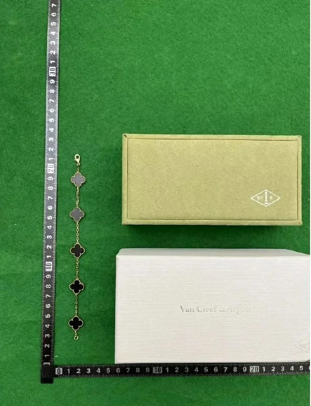 Bracelet — BY06 6