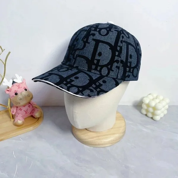 Headwear — Item 3601 6
