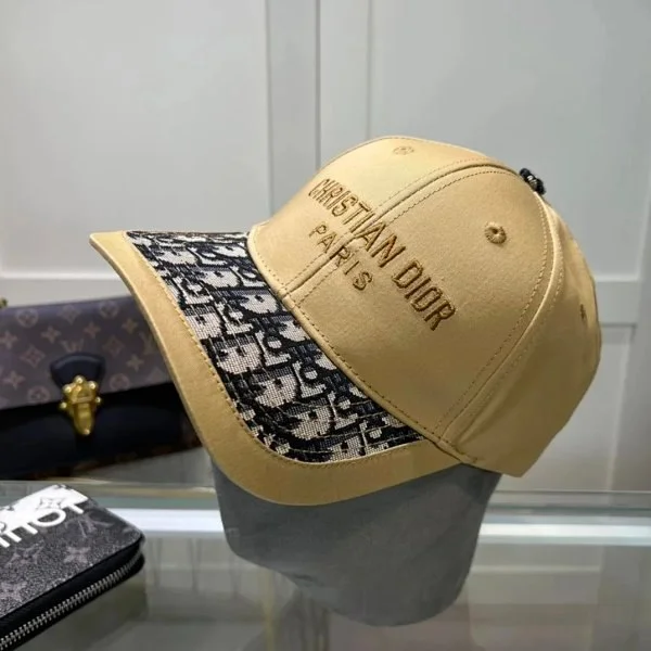 Headwear — Item 3601 7