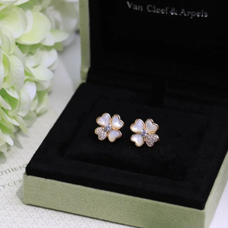 Jewellery — D-1 / V*an — #3635 4