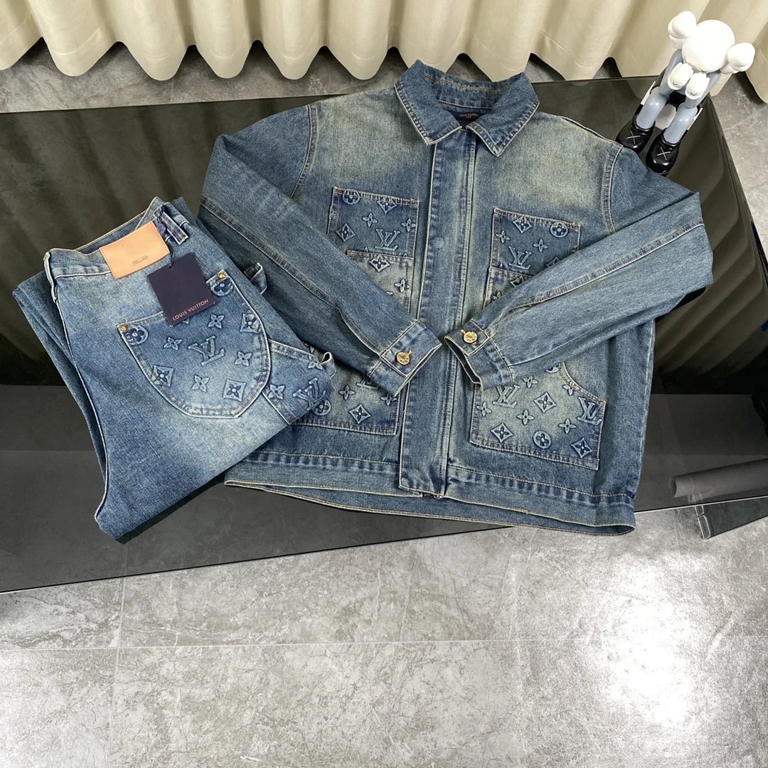 Jacket — Item 3849