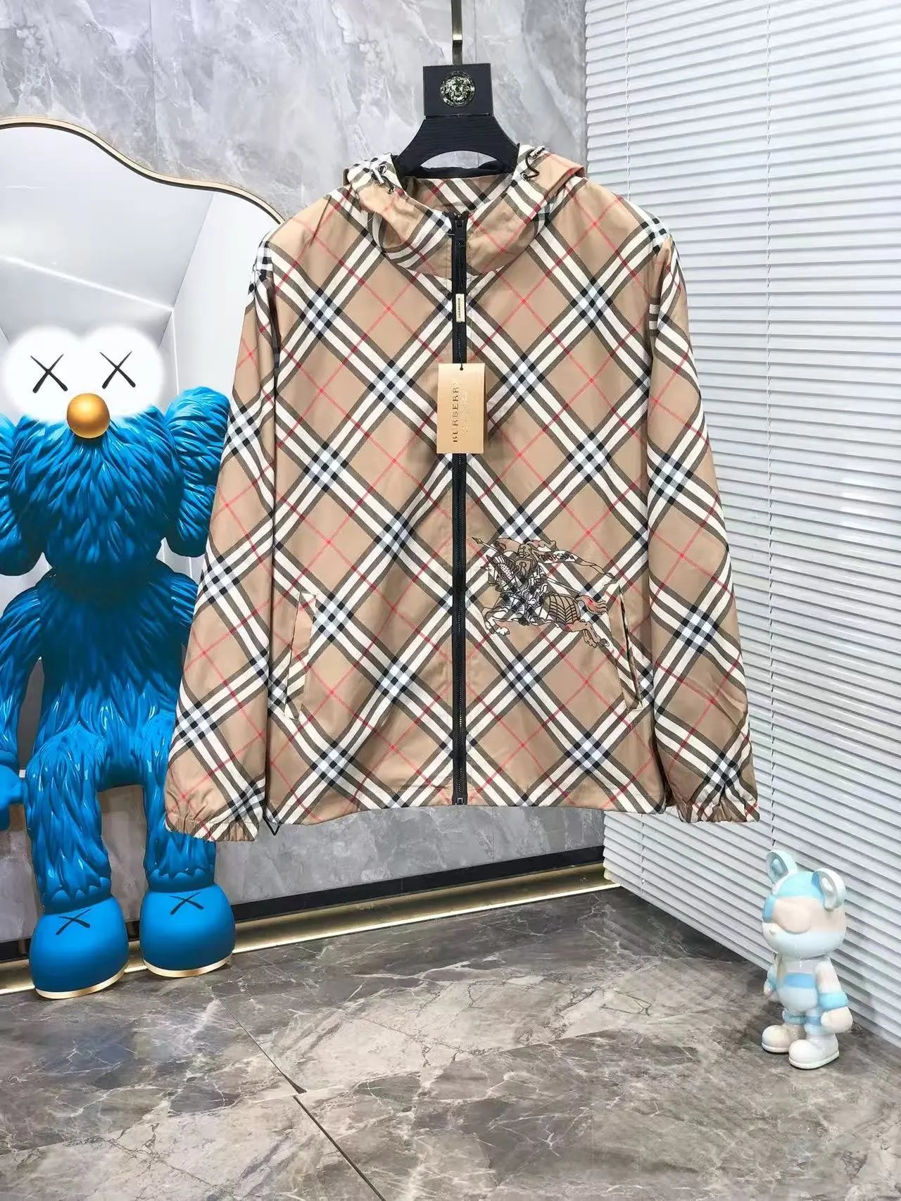 Jacket — Item 3867