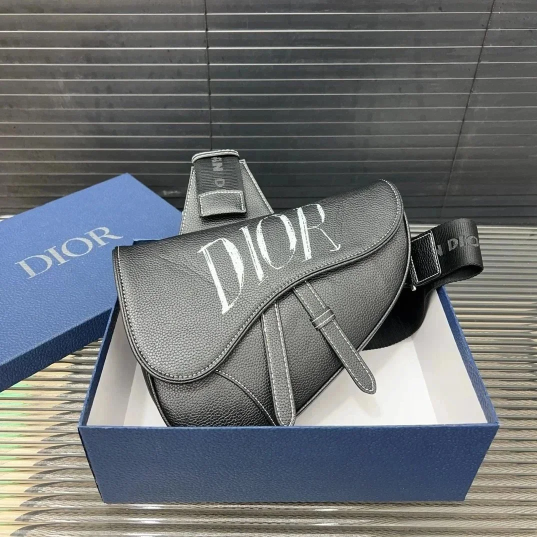 Retro Crossbody Bag — FDD 5