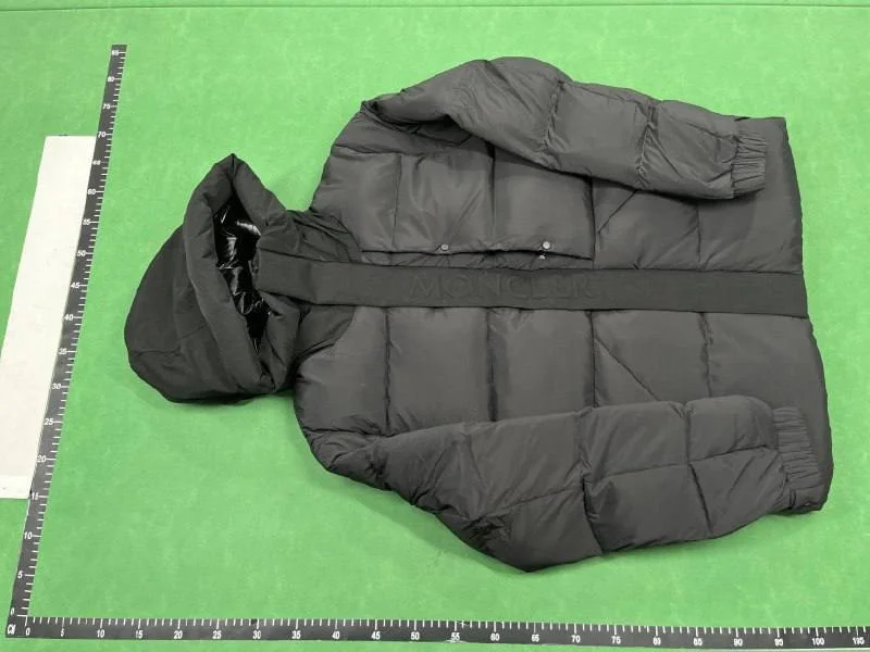 Unisex Loose-Fit Down Jacket 3