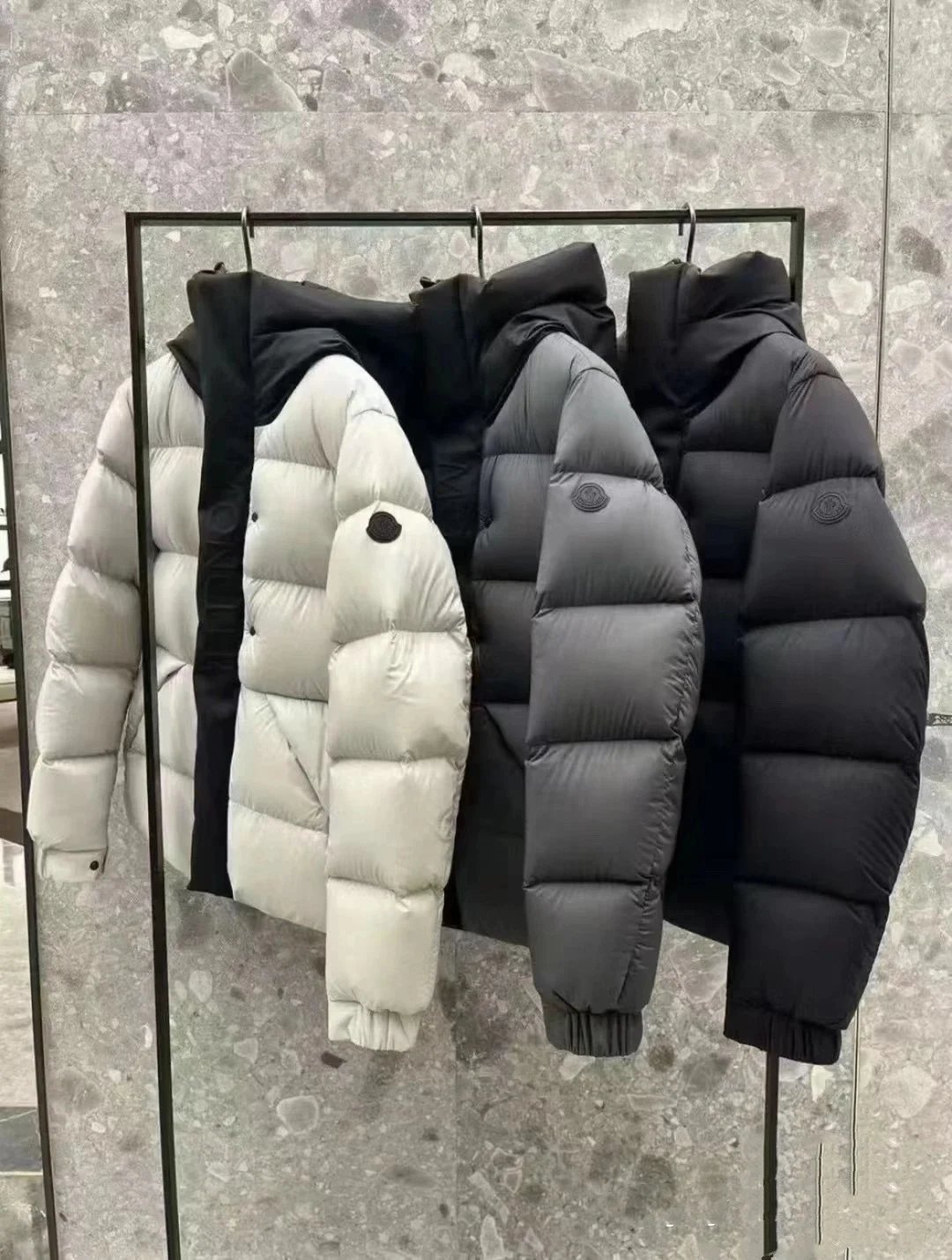 Unisex Loose-Fit Down Jacket