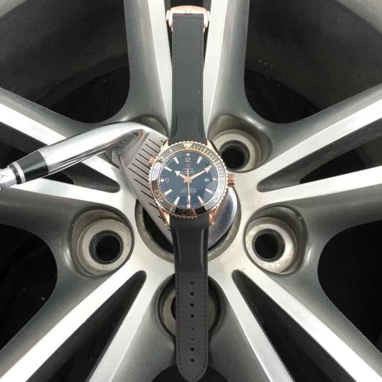 Watch — m14