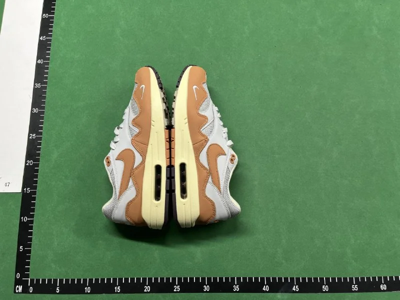 Shoes — XW21 5