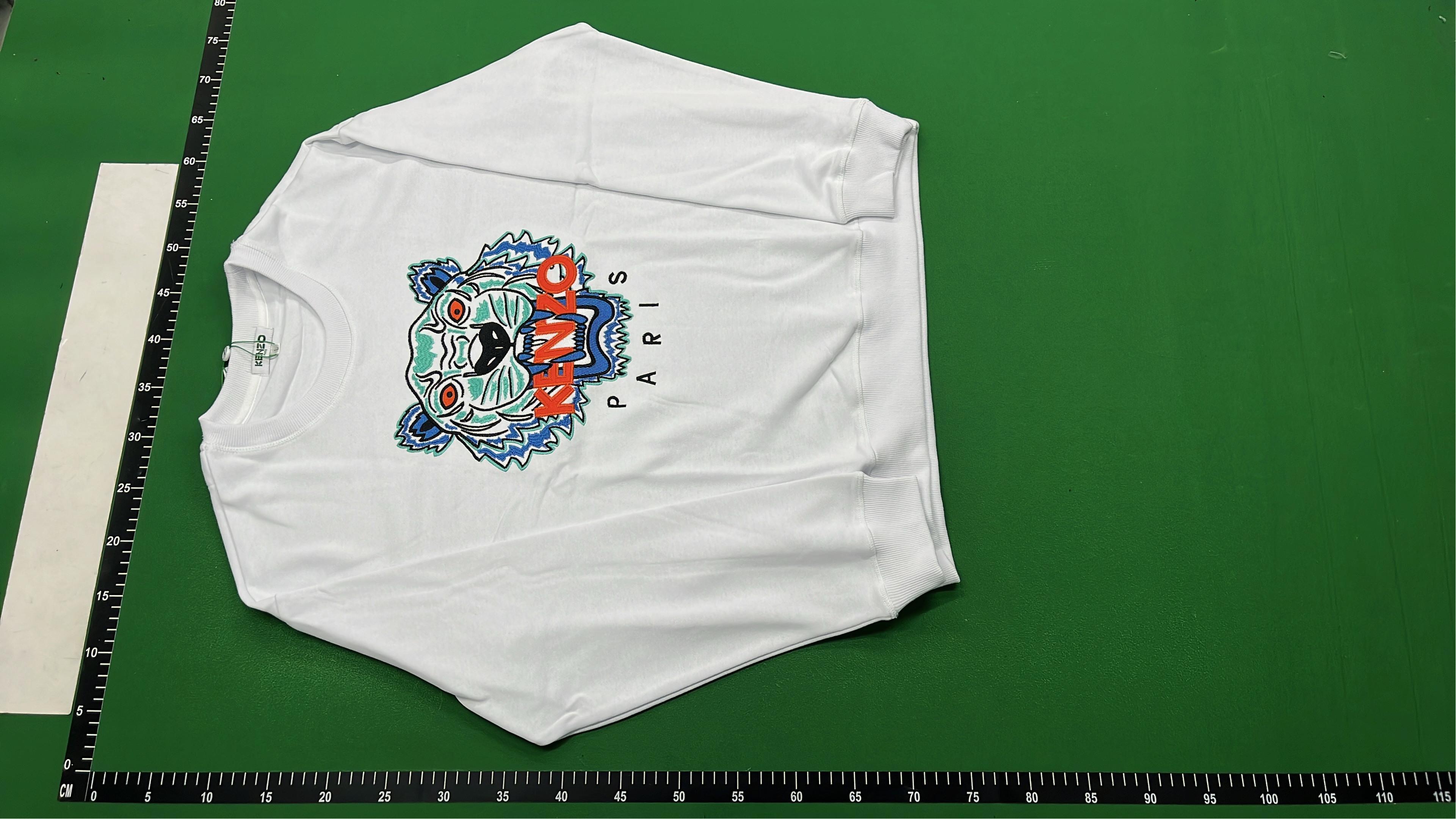 Sweatshirt — #4396 4