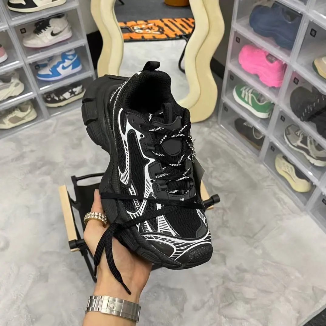 Sneakers — trrcktrriner
