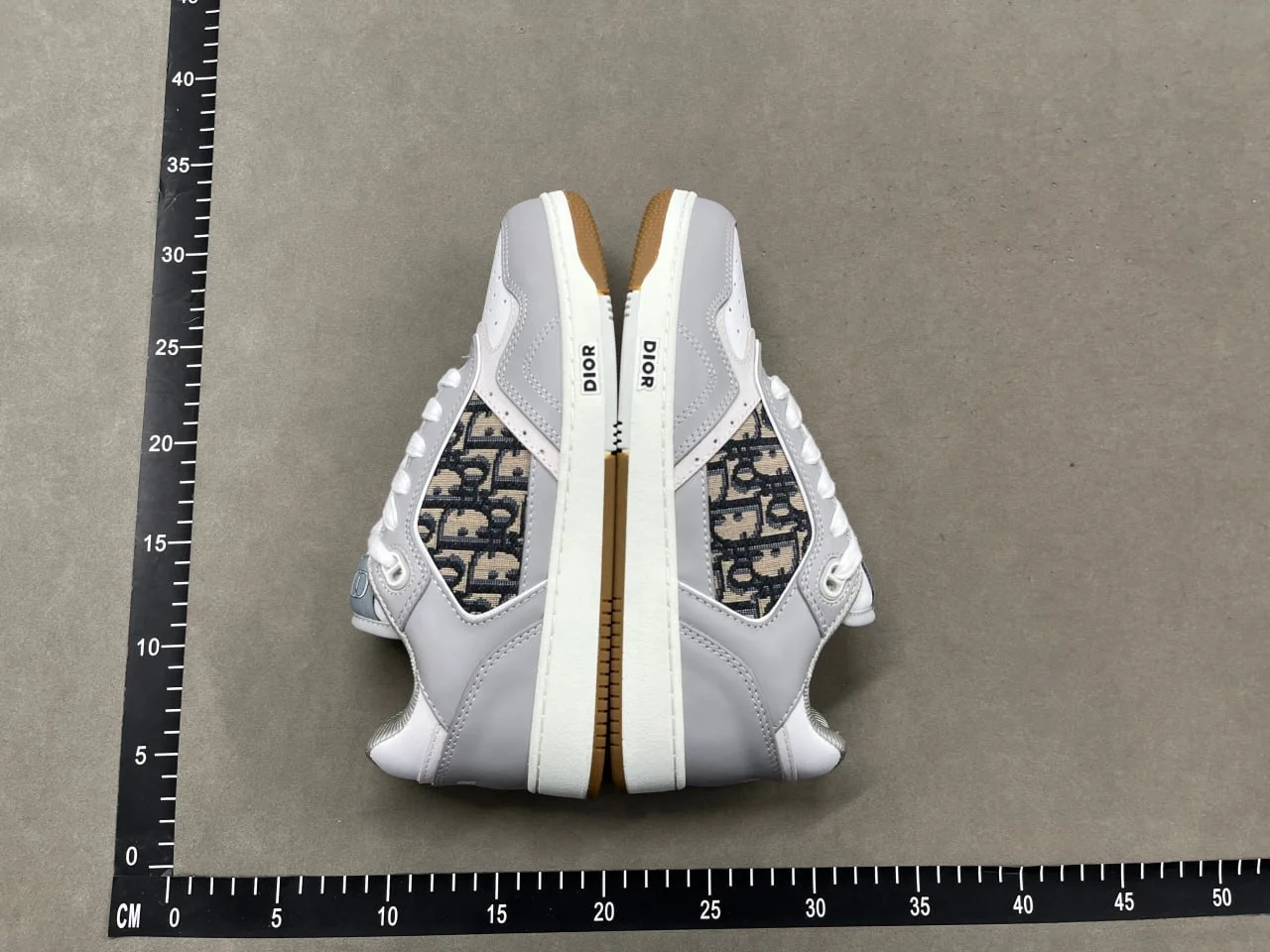 Unisex Shoes — ZMR16 6